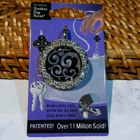BLACK/SILVER VINE BLING Alexx Finders Key Purse Keychain/Hook for bag, purse - Picture 1 of 3